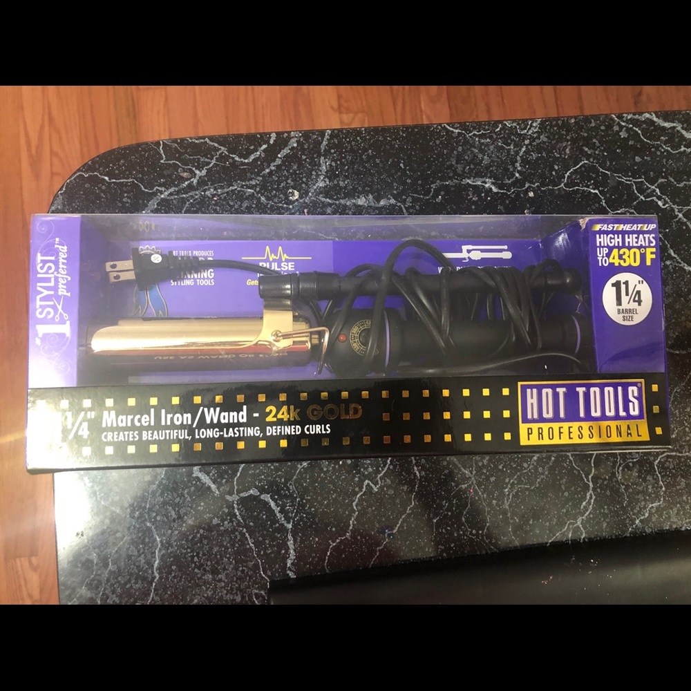Curling iron opened but never used